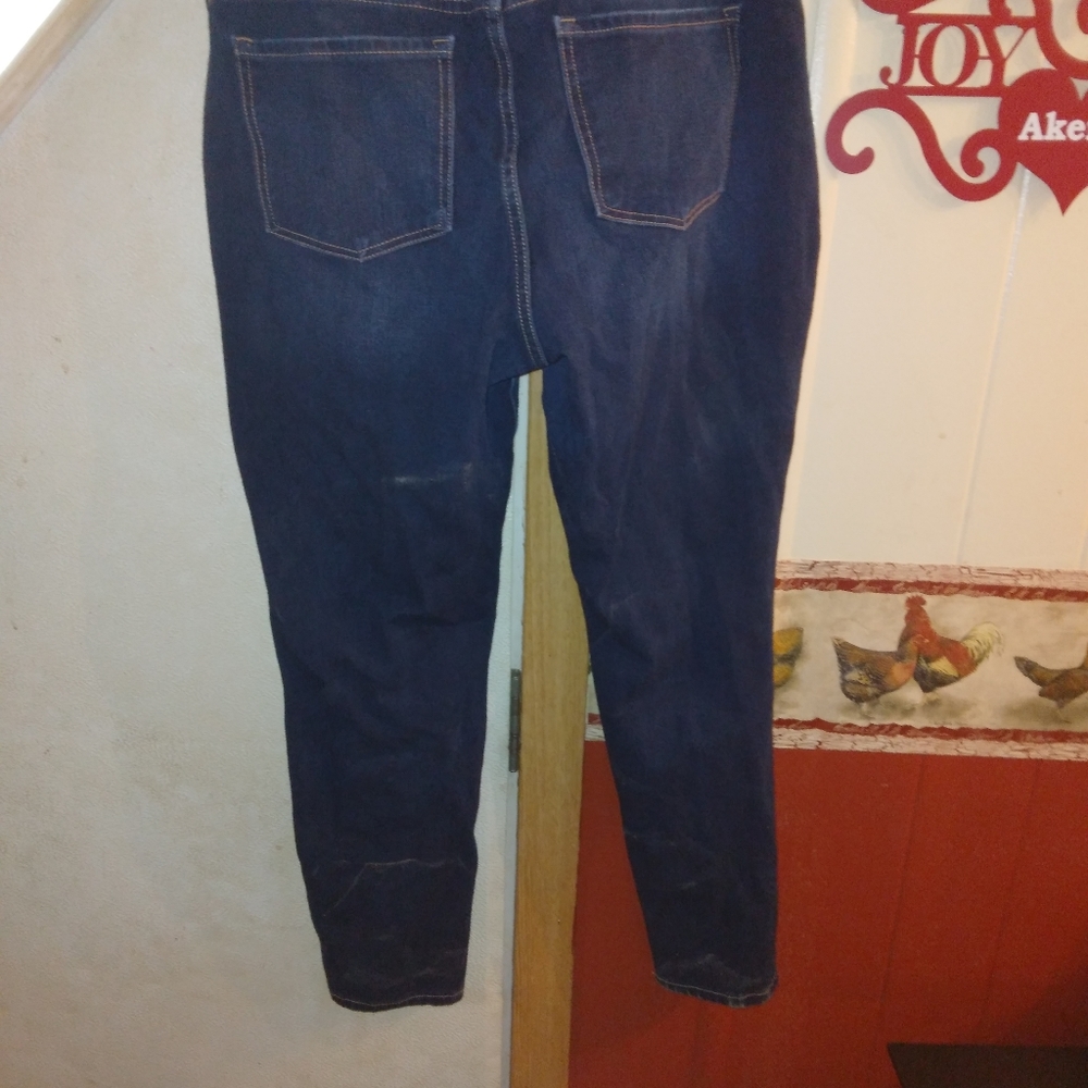 Jeans - Picture 2 of 2